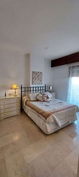 Piso en alquiler en Carranque - Haza Cuevas en Málaga