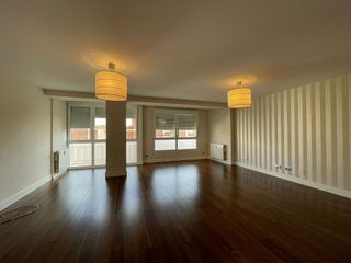 Piso en alquiler en Hospital - G3 - G2 en Burgos