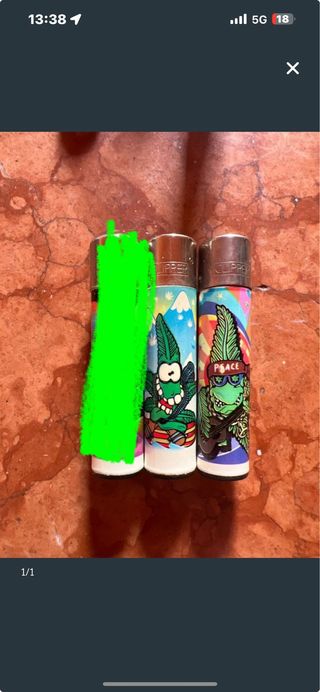 accendini Clipper Cannabuds