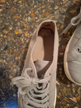 Zapatillas Victoria grises tela