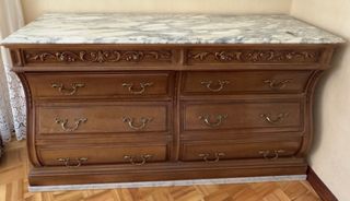 Cabecero, 2 Mesitas y Cómoda Madera Tallada