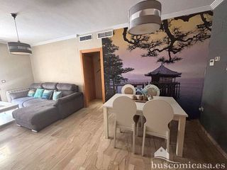 Piso en venta en Linares