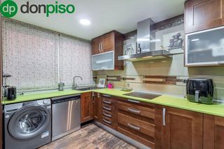 Piso en venta en Cervantes en Granada