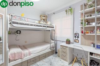 Piso en venta en Cervantes en Granada