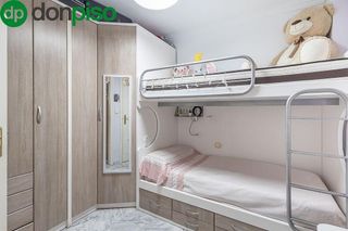 Piso en venta en Cervantes en Granada