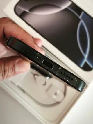 Cambio iPhone 16 pro , negro