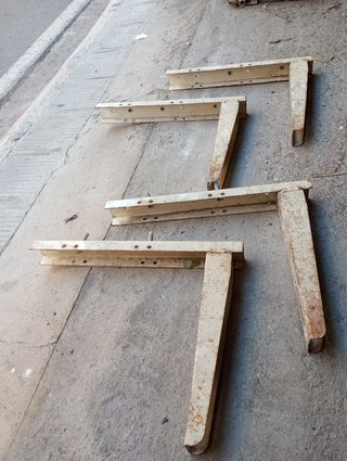 Soportes L para AA / Aire Acondicionado