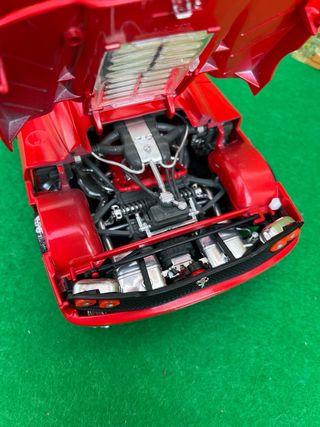 Ferrari F50 (1995) – Escala 1:18 – Bburago