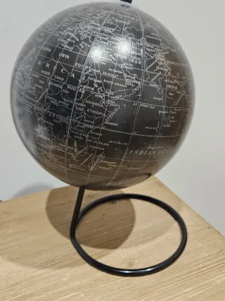 Globo terráqueo negro 30cm