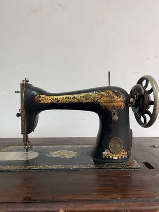 Máquina de coser Singer antigua