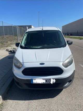 Ford Transit Courier kombie 2017