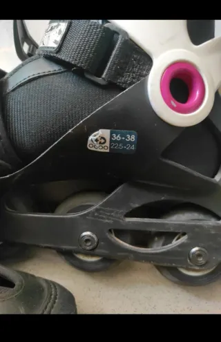 Patines en línea negros y blancos talla 36-38