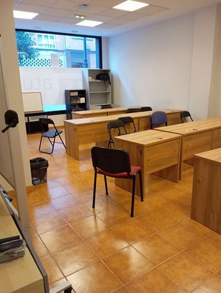 Oficina en alquiler en Parque del Oeste - Olivares en Oviedo