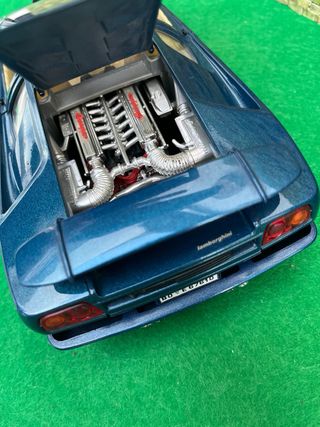 Lamborghini Diablo (1990) – Bburago – Escala 1:18