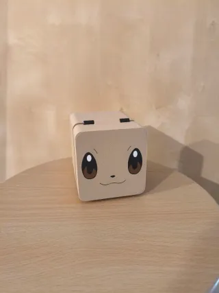 Caja para cartas Pokémon - Eevee