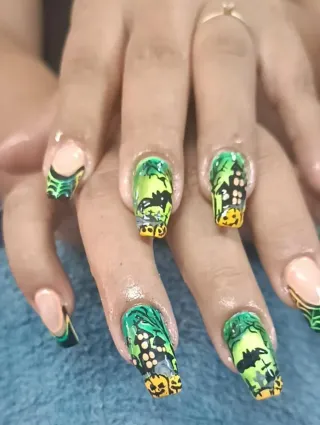 Después de 5 set de manicura el 6 te sale gratis