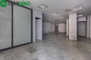 Local comercial en venta en Iznalloz