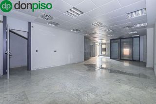 Local comercial en venta en Iznalloz