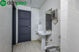 Local comercial en venta en Iznalloz