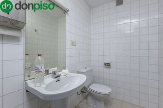 Local comercial en venta en Iznalloz