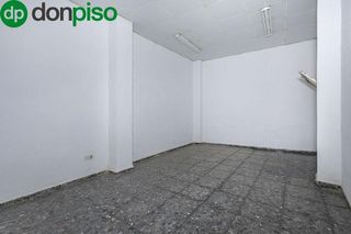 Local comercial en venta en Iznalloz