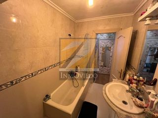 Piso en venta en Santo Domingo en Oviedo