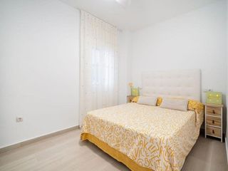 Piso en alquiler en Playa de los Boliches en Fuengirola