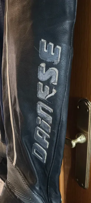 Mono Dainese 2 piezas talla (deslizaderas)