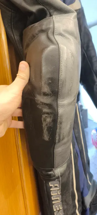 Mono Dainese 2 piezas talla (deslizaderas)