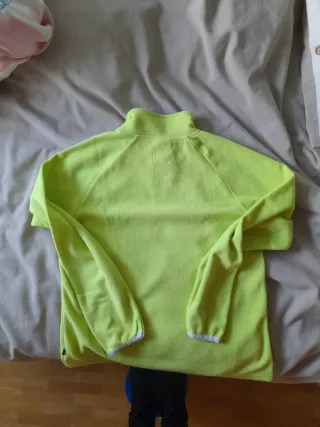 Polar color pistacho talla 14 años