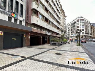 Garaje en venta en Gros en San Sebastián-Donostia