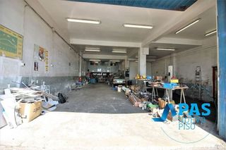 Local comercial en venta en Numancia - San Fernando en Santander