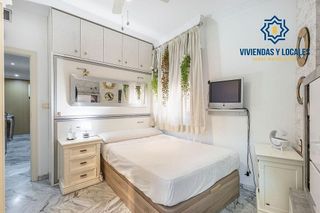 Piso en venta en Cervantes en Granada