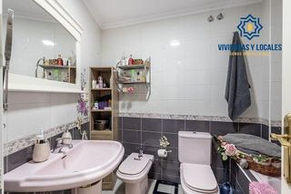 Piso en venta en Cervantes en Granada