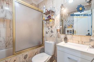 Piso en venta en Cervantes en Granada