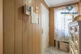 Piso en venta en Cervantes en Granada