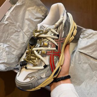 ASICS x TOGA Gel-Cumulus 38 Bianco Rosso Argento