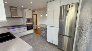 Dúplex en alquiler en Parque Mediterráneo - Santa Paula en Málaga