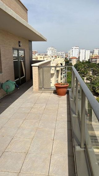 Dúplex en alquiler en Parque Mediterráneo - Santa Paula en Málaga