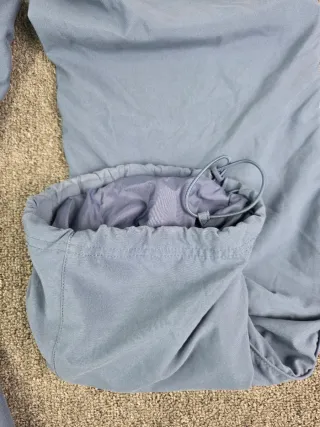 Pantalón Nike gris jogger logo bordado