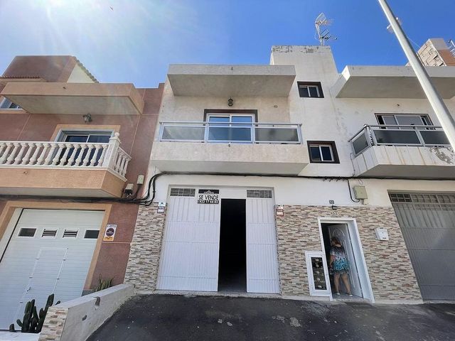 Local comercial en venta en San Isidro en Granadilla de Abona