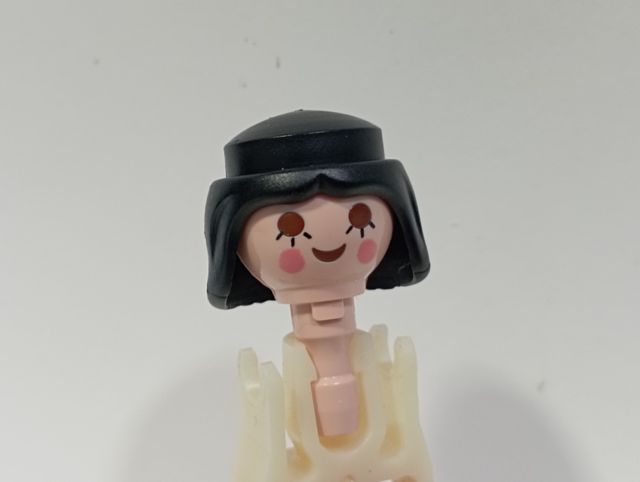 PLAYMOBIL 10 PELUCAS CON CABEZA A ELEGIR 7€