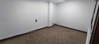 Oficina en alquiler en El Tardón - El Carmen en Sevilla