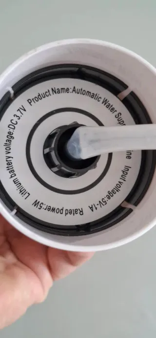 Dispensador de agua eléctrico.