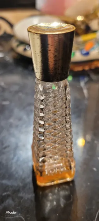 2 Miniaturas Perfume Avon Doradas