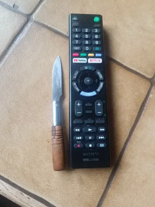 Navaja de madera y metal