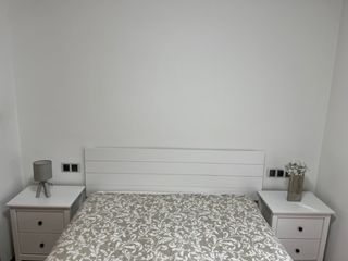 Cabecero y 2 mesitas de noche