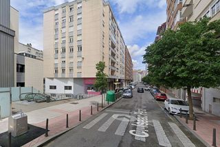 Local comercial en venta en Cuatro Caminos en Santander