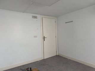 Local comercial en venta en Cuatro Caminos en Santander