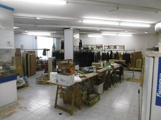 Local comercial en alquiler en Centre en Tortosa